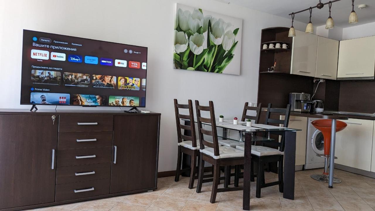 Apartment In The Picturesque Oasis Resort & Spa Lozenets Exterior foto